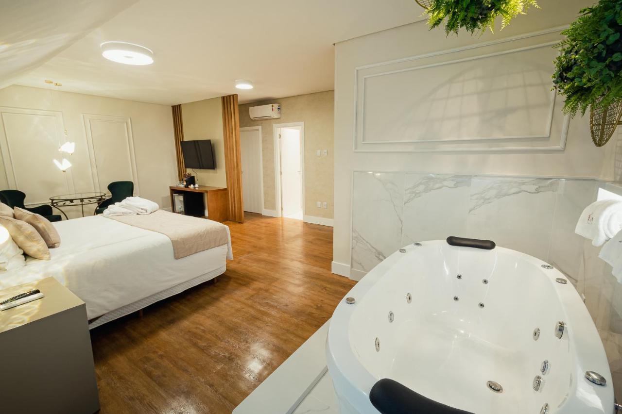 Hotel E Restaurante Giratorio Rf Vision - A Melhor Vista 360 De Грамаду Екстериор снимка